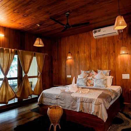 Driftwood Beach Resort Varkala Bagian luar foto
