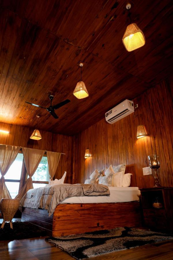 Driftwood Beach Resort Varkala Bagian luar foto