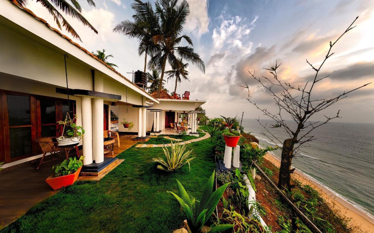 Driftwood Beach Resort Varkala Bagian luar foto